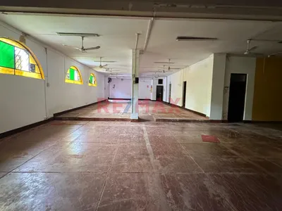 🏢 ¡Amplio Local Comercial De 200 M² En Ubicación Estratégica!
