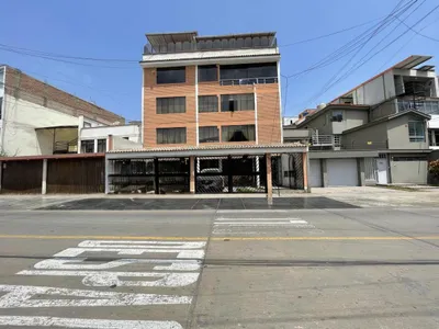 Venta de Departamento en Santiago de Surco - Lima 3 Dormitorios
