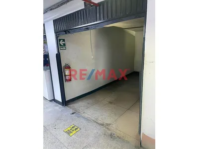 Venta De Local Comercial En Galeria La Casona Av Abancay
