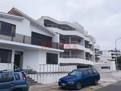 ¡Única Casa En Esquina Frente Al Mar En Santa María Del Mar: Gran Oportunidad Para Proyecto Inmobiliario!
