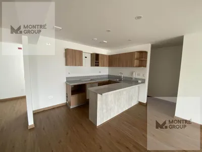 Venta de Departamento en Santiago de Surco - Lima 3 Dormitorios