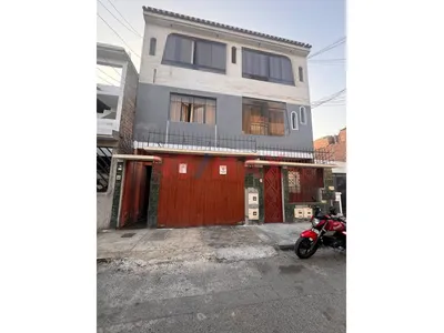 Venta Departamento En Primer Piso Con Cochera San Martin De Porres