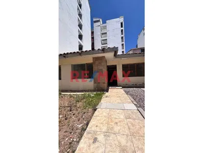 Casa En Alquiler | Magisterio