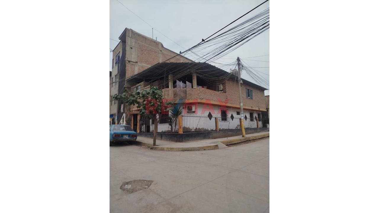 Casa En Venta En Villa El Salvador