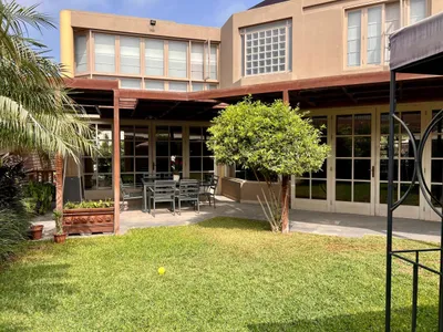 Casa en venta · Jr. las Moras 4Xx, La Molina · 400 m², 4 dorm.