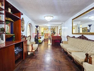 Venta de Casa en Los Olivos - Lima 6 Dormitorios 