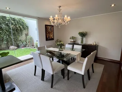 Venta de Casa en Santiago de Surco - Lima 5 Dormitorios 