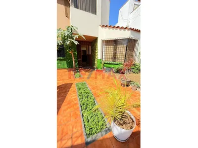 Casa En Venta - San Borja-326M2