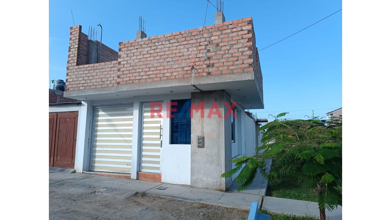 Venta De Casa En La Praderas De Nuevo Chimbote - Los Portales