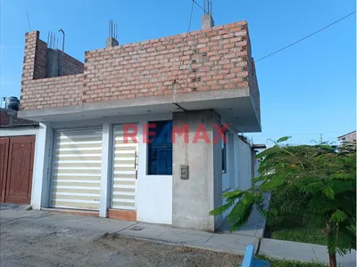 Venta De Casa En La Praderas De Nuevo Chimbote - Los Portales
