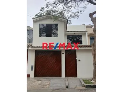 Casa En Venta En Urb. Sagitario – Surco | Seguridad Y Todo Cerca
