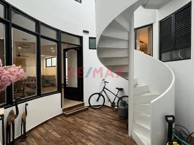 🏡 Amplia Casa 3 Pisos Con Mini Departamento Y Acceso Directo Al Parque – La Molina