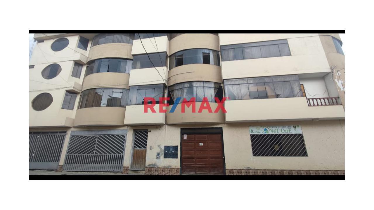 Vendo Departamento A Precio De Terreno 5To Piso S/Ascensor En La Via De Evitamiento,  Urb. La Alameda, Area 170.53M2, S/. 220,000 Soles