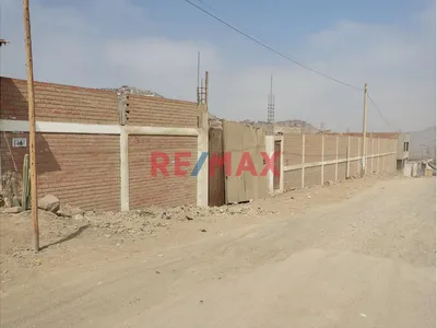 Se Vende Terreno                          Comercial E Industrial        Frente A Beton Decken 2 (Pre Fabricados En Concreto)                          Av. Miguel Grau (Sector El Valle)                J