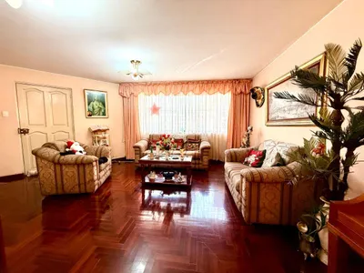 Departamento en venta · Calle los Biólogos 160, La Molina · 158 m², 3 dorm.