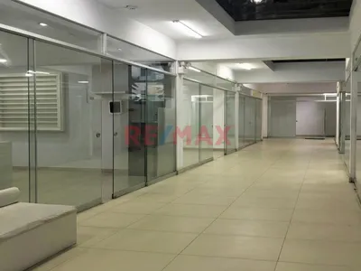 Venta Stand 11 M2 Shopping Plaza - Costado Del Eden