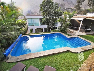 Casa en venta · La Planicie, La Molina · 600 m², 5 dorm.
