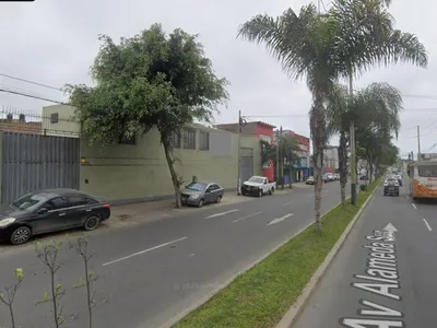 Alquiler de Local Comercial en Chorrillos - Lima 0 Dormitorio 