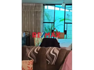 En Venta Casa En Residencial El Golf. Socabaya