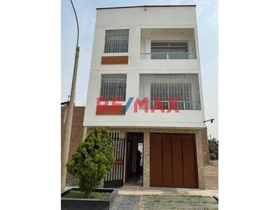 ✨ Amplia Casa De4 Niveles + Azotea En Venta – Carabayllo ✨