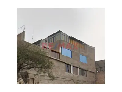 Amplia Casa De 3 Pisos En Urb. Vista Alegre, Jacobo Hunter