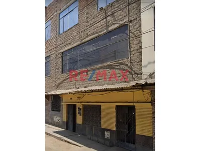Se Vende Departamento Triplex A 4 Casas De La Avenida Principal 26 De Marzo En Florencia De Mora