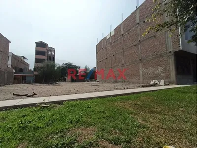 ☀️ Terreno En Venta En Chosica – 130 M² Con Doble Frente Frente A Parque☀️