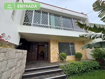 Venta de Casa en Miraflores - Lima 4 Dormitorios