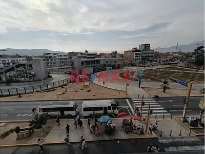 Locales En Alquiler Av. Universitaria - Estacion Chimpu Ocllo, Carabayllo