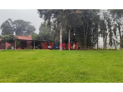 Excelente Inversión- Venta De Terreno En Cieneguilla (1 Hectarea)