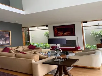Venta de Casa en La Molina - Lima 4 Dormitorios