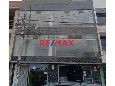 Venta De Local Comercial C0N Una Excelente Ubicacion En Los Olivos