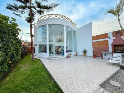 Venta de Casa en Lurín - Lima 5 Dormitorios 