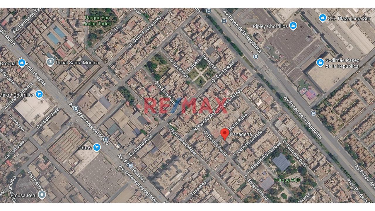 Vendo Casa En Esquina, Zona Mas Comercial De Chorrillos