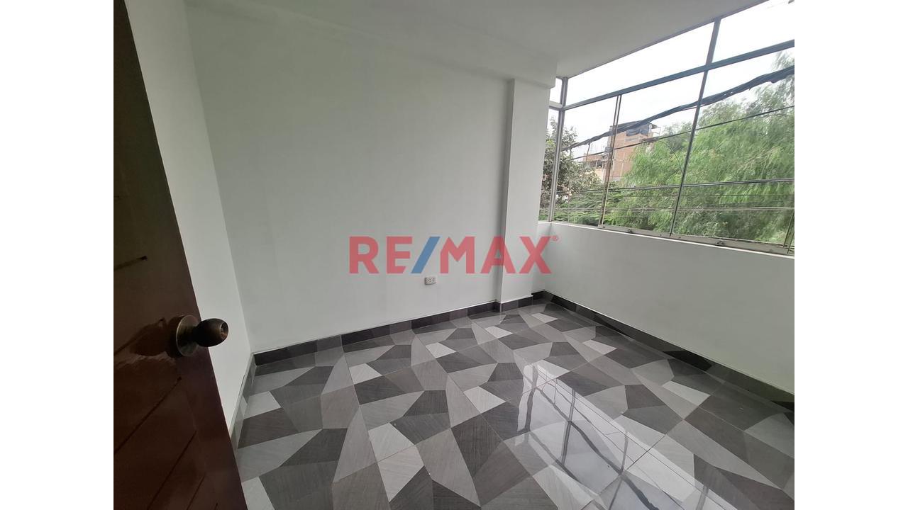 Vendo Casa Como Edificio Urb Los 4 Suyos Usd 98,900 Dolares