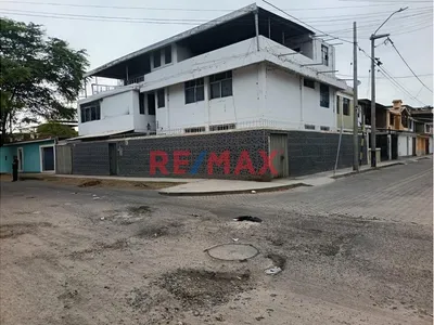 ¡Convierte Esta Casa En El Local Comercial Que Siempre Soñaste! 🏡➡️🏪 A Un Paso Del Real Plaza Y Av. Sánchez Cerro – Ubicación Estratégica En Piura