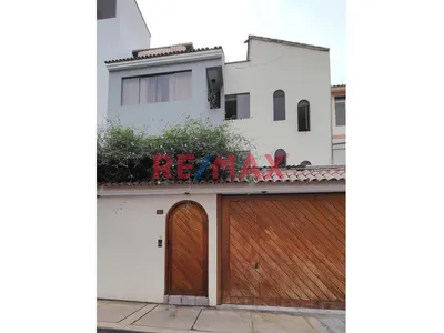 En Venta Departamento ¡Primer Piso Con Jardin Y Estacionamiento Para 2 Vehiculos!