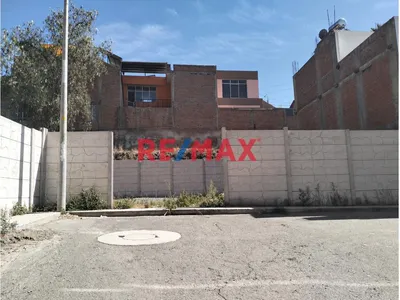 Venta De Terreno En Urbanizacion Privada "Las Praderas De Tiabaya"