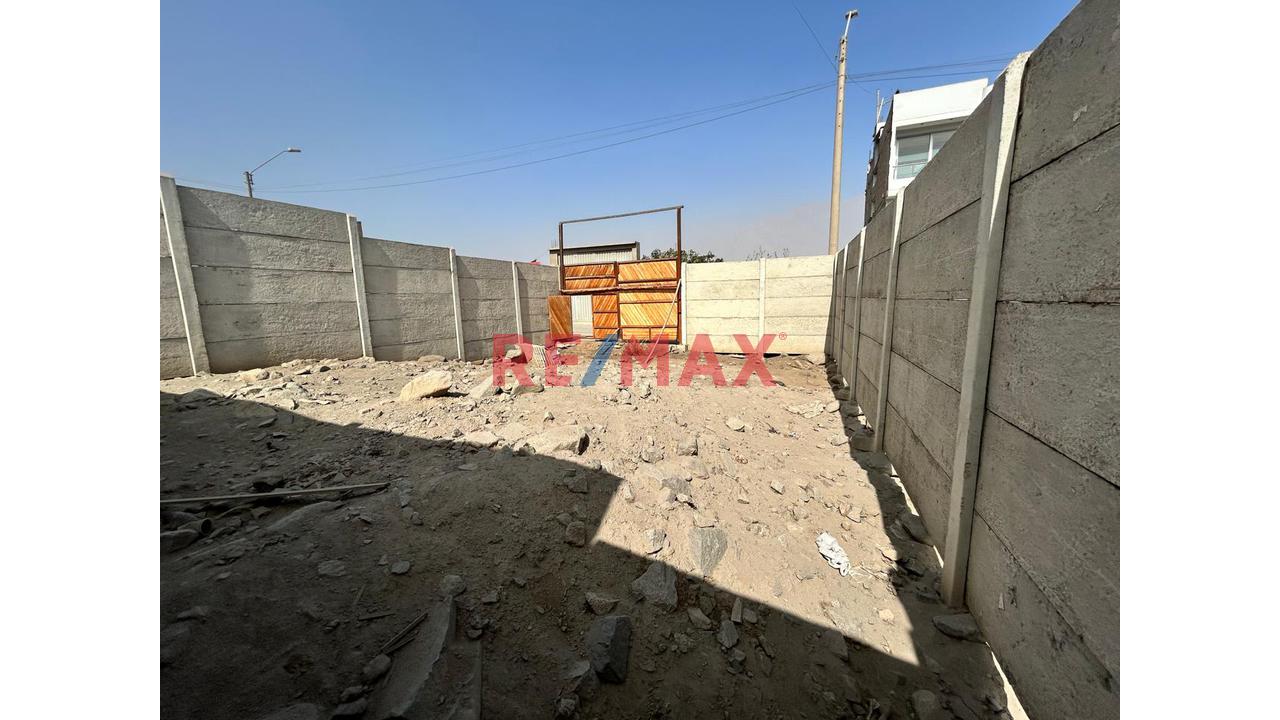Venta De Terreno De Lurigancho De 95M2