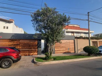 Venta de Casa en San Isidro - Lima 4 Dormitorios 