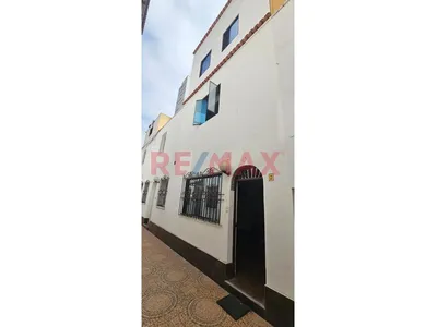 Casa en venta · Ca. Mariano Odicio 224, Surquillo · 61 m², 6 dorm.