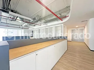 Venta de Oficina en Santiago de Surco - Lima 0 Dormitorio 