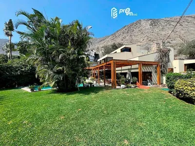 Venta de Casa en La Molina - Lima 4 Dormitorios