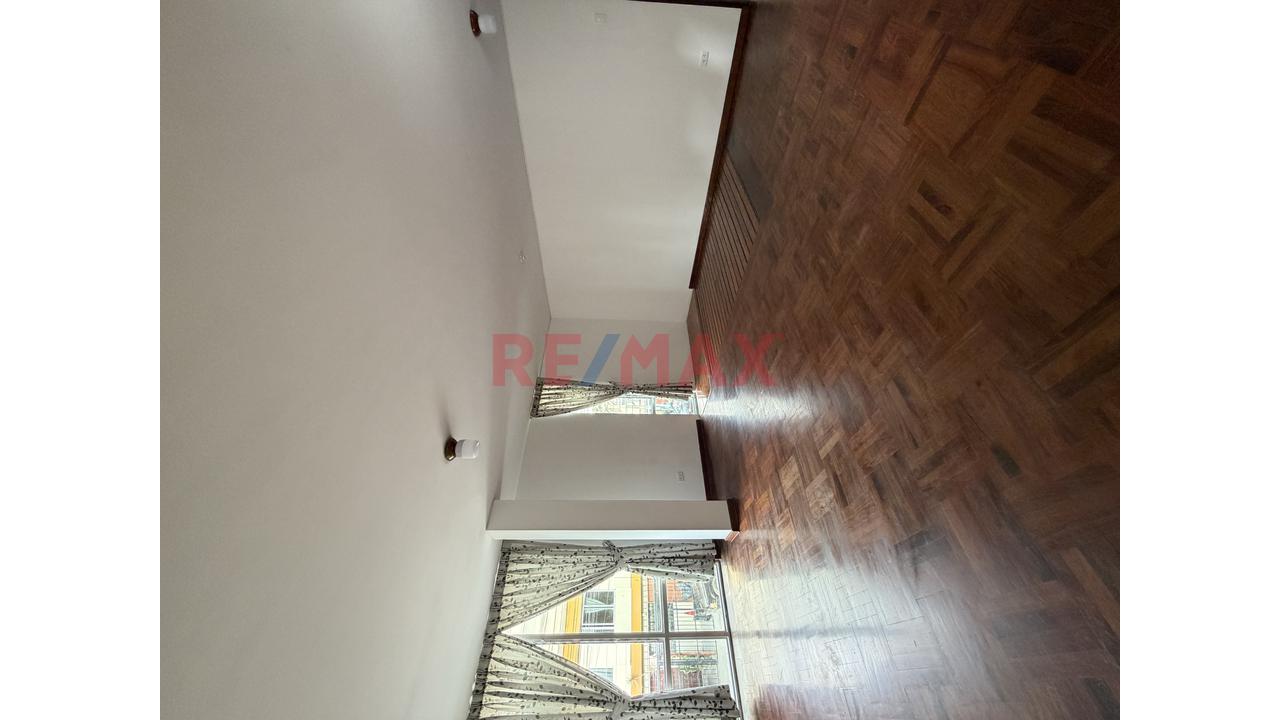 Alquiler En San Roque, Surco: 120M², 3 Dormitorios Amplios S/. 2,500