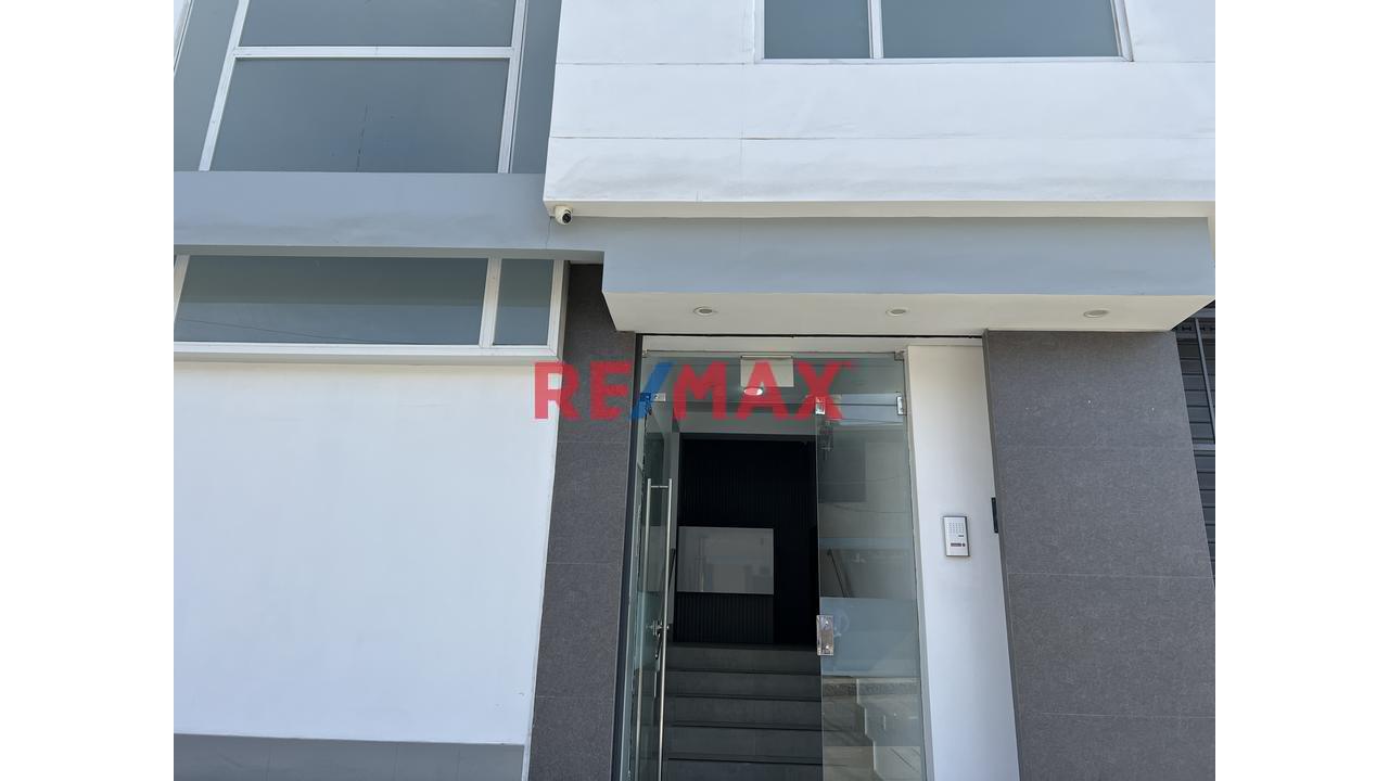 Modernas Oficinas En Alquiler - Chimbote | 128 M² | 3 Frontis | Zona Estratégica Y Comercial - Piso 3