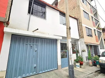 Venta de Departamento en San Juan de Miraflores - Lima 4 Dormitorios 