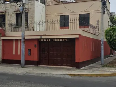 Venta de Casa en San Miguel - Lima 6 Dormitorios 