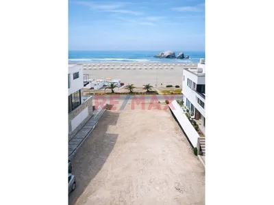 Venta De Terreno En Playa En Exclusivo Condominio Las Palmeras
