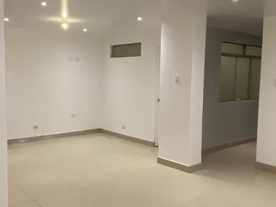 Venta de Departamento en Los Olivos - Lima 5 Dormitorios