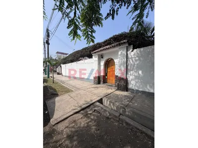 🚨 ¡Atención Inversionistas! 800 M² Frente A La Plaza De Armas De Chaclacayo